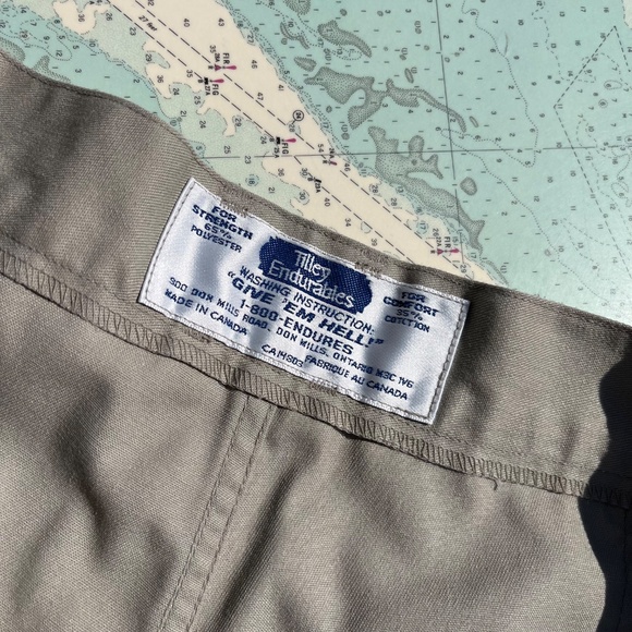 Vintage Tilly Endurables Cargo Shorts 42 - Picture 3 of 4